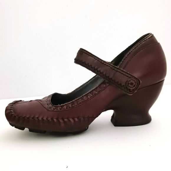 Indigo by Clarks Mary Jane Brown Leather Square Toe Curved Heel Sz 8.5 - Picture 5 of 9